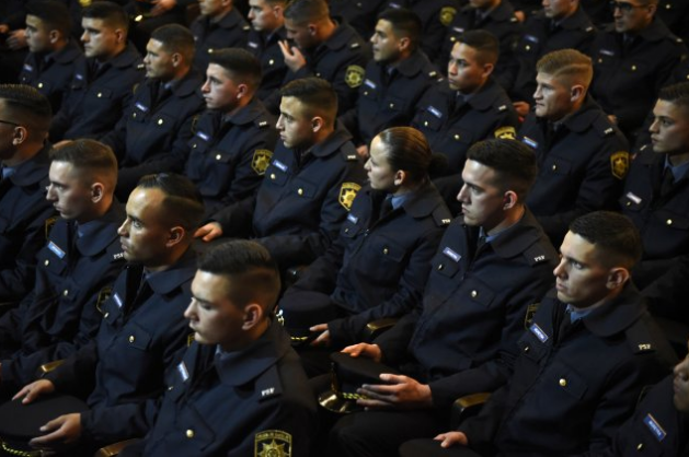 Más de 14 mil inscriptos para cubrir 1.600 vacantes en la policía de Santa Fe | Actualidad