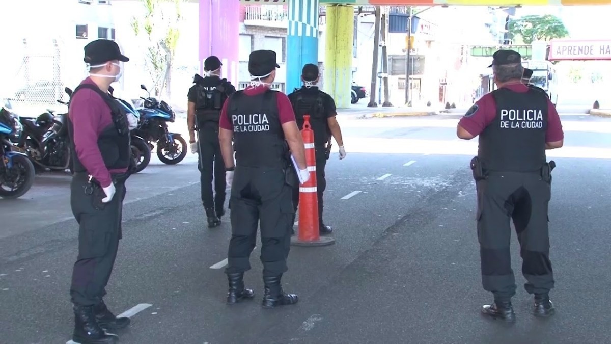 Al registrar una camioneta sospechosa, policías hallaron a una joven secuestrada, drogada y violada | Actualidad