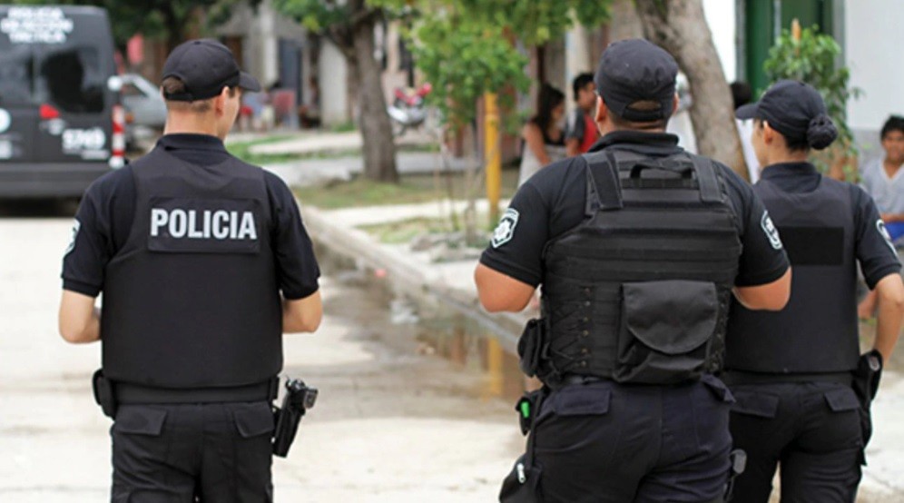 El Gobierno creó un programa para determinar en qué casos los policías deben usar sus armas | Actualidad