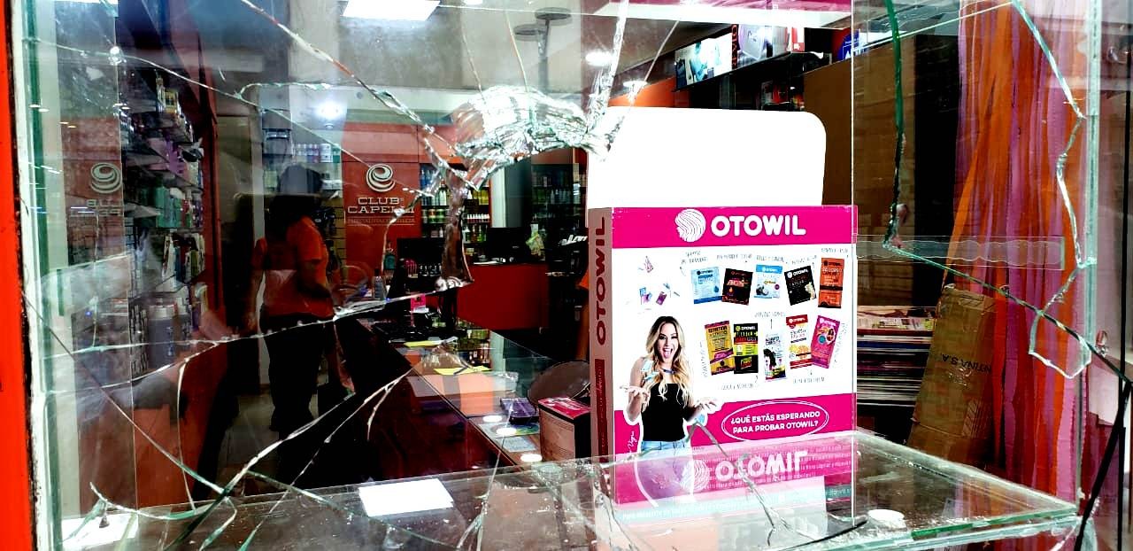 Tucumán: destrozan las vidrieras de locales comerciales a metros de la comisaría | Actualidad