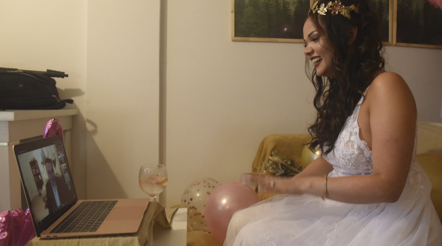 Ella en Rosario y él en EE.UU. dieron el sí en la primera boda virtual binacional por la pandemia | Actualidad