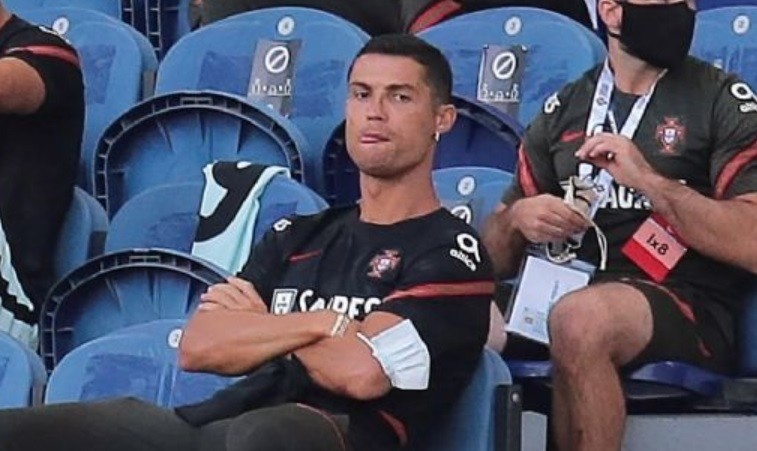 Cristiano Ronaldo quedó afuera del partido ante Barcelona y estalló: "Los testeos PCR son una mierda" | Deportes