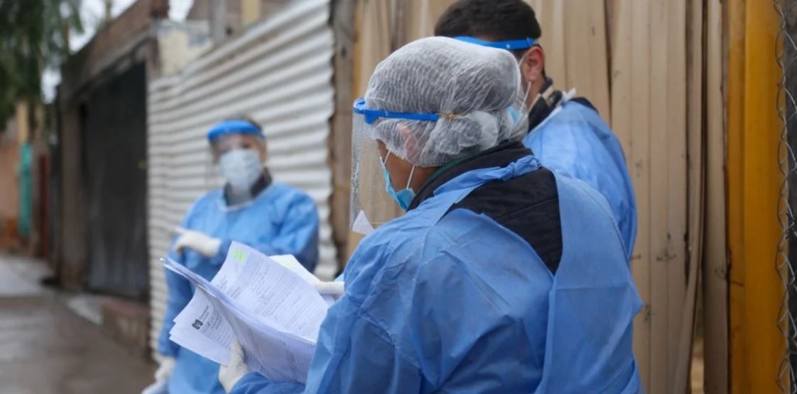 Un infectólogo propuso "hisopados anales" para empleados judiciales que se nieguen a la vacuna | Política