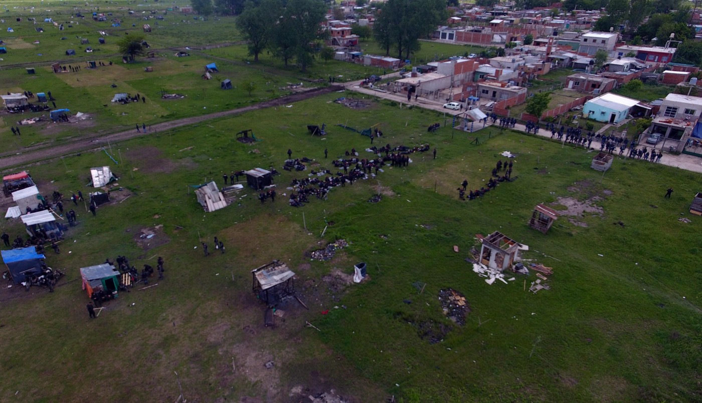 La Justicia restituyó a sus dueños las tierras que fueron desalojadas ayer en Guernica | Actualidad