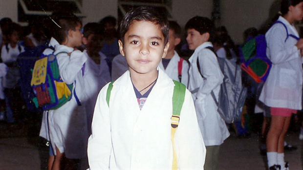 Quedó "huérfano dos veces" y busca a su madre biólogica | Actualidad