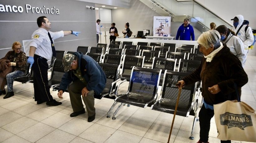 El viernes no hay bancos pero seguirán operativos los servicios online | Actualidad