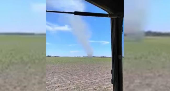 Video: se formó un torbellino en el campo al norte de Santa Fe | Clima, naturaleza y medio ambiente