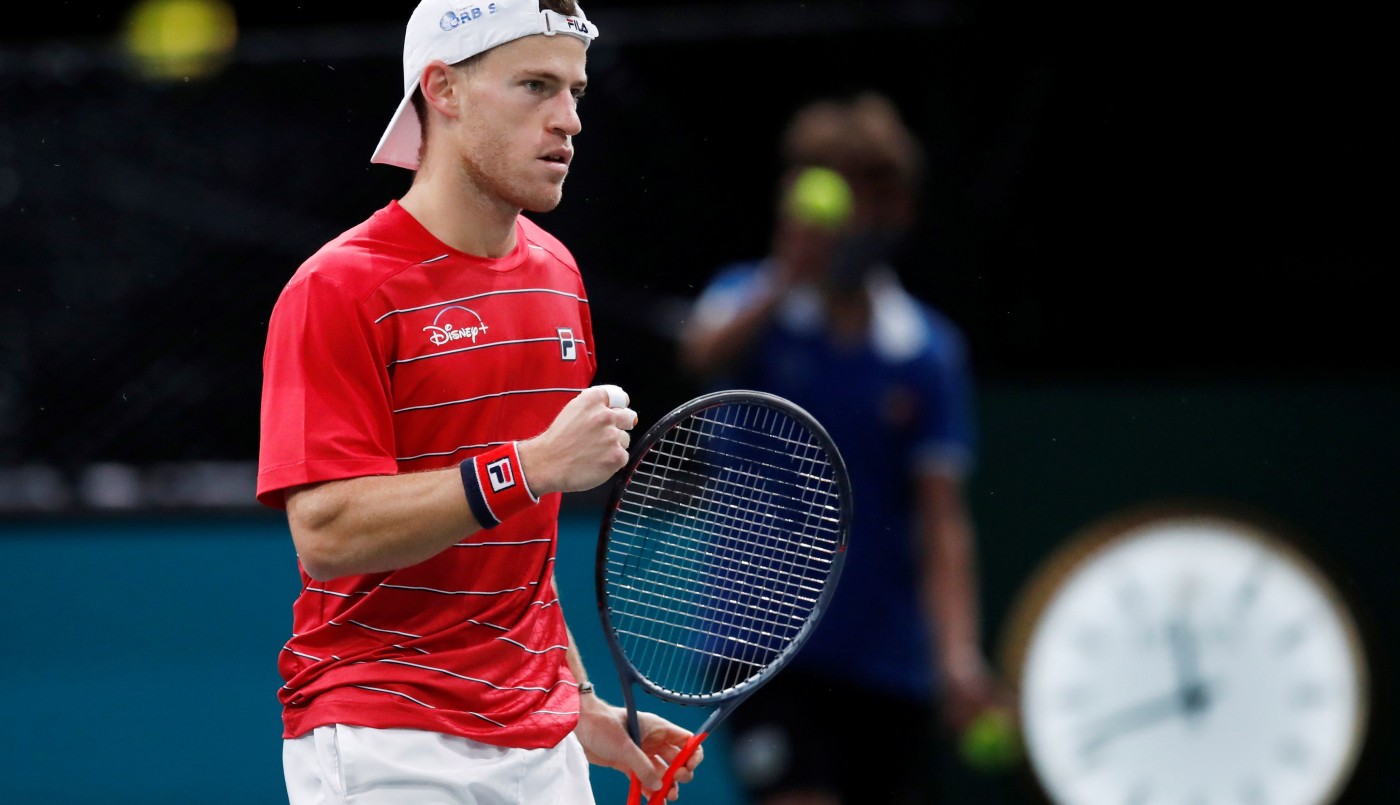 El "Peque" Schwartzman avanzó a los cuartos de final en París | Deportes
