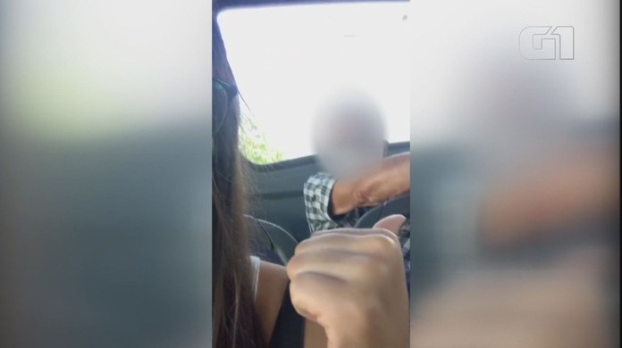 Video documento: una chica escrachó a un hombre que la acosaba arriba de un colectivo | Internacionales