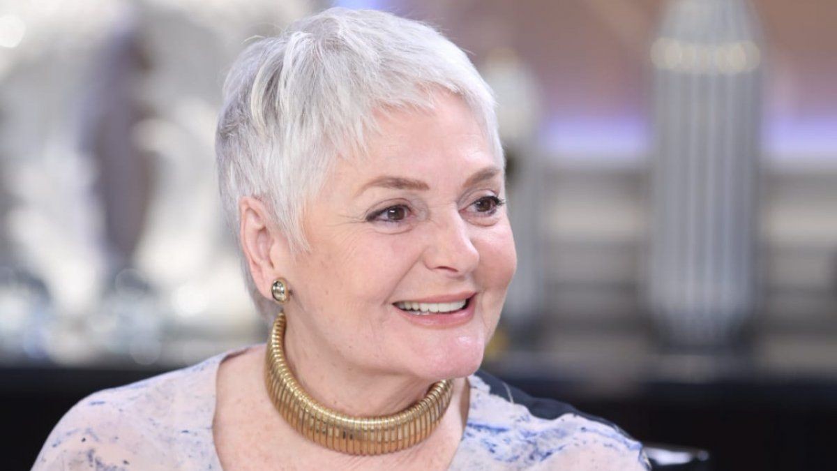 Internaron de urgencia a Claudia Lapacó: la encontraron inconsciente en su auto | Espectáculos