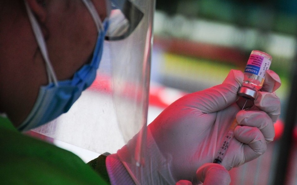 Habló una voluntaria de la vacuna de Moderna: "Te dejará sin vida por un día" | Internacionales