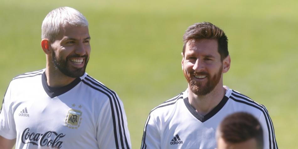 En España aseguran que Barcelona intentará contratar a Agüero para que Messi se quede | Deportes