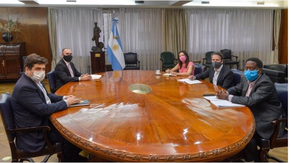 Tras nuevos hisopados, el FMI informó que el funcionario de la misión no tiene coronavirus | Actualidad