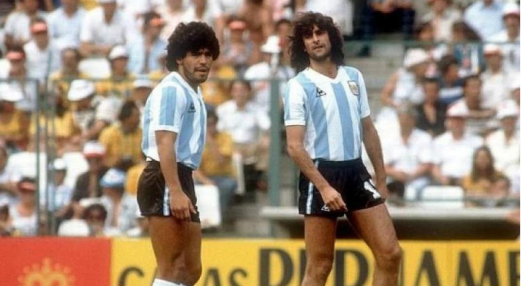 Kempes: "Maradona nunca pudo disfrutar de su vida, tenía un agobio permanente" | Actualidad
