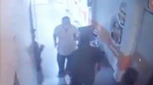 Denunciaron a un enfermero por abuso en La Plata y fue golpeado por familiares de la víctima | Actualidad