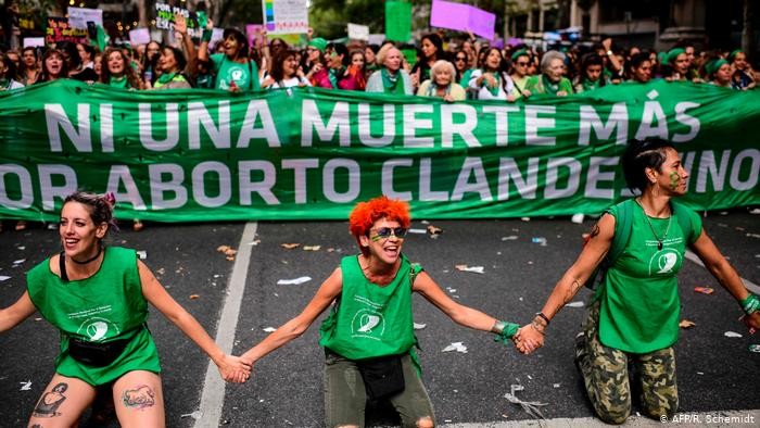 Al menos 16 mujeres y niñas murieron por abortos clandestinos desde que el Senado rechazó la IVE en 2018 | Actualidad