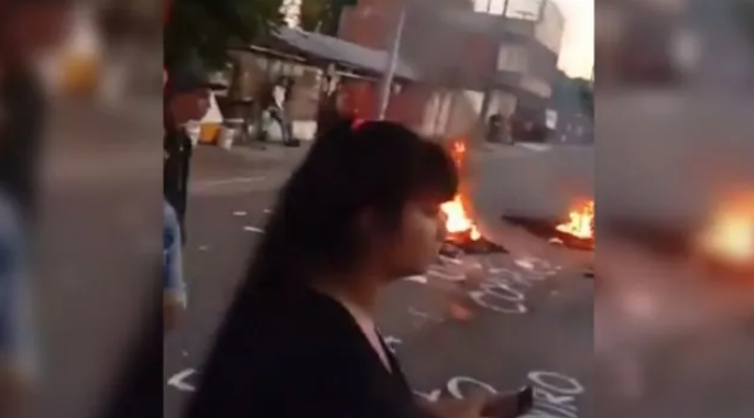 Graves disturbios en Rosario por la violación en manada de una chica tras su fiesta de 15 | Actualidad