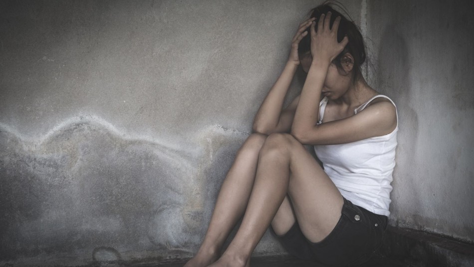 Entregó a su hija de 14 años a un hombre por un cajón de pollos y verduras | Actualidad