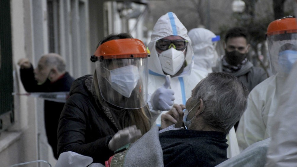 18 ancianos murieron y hubo más de 150 positivos de coronavirus en un geriátrico | Internacionales