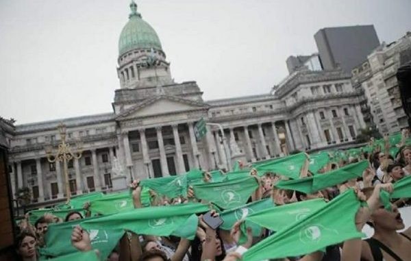 Más de 1.500 personalidades respaldaron el proyecto de legalización del aborto | Actualidad