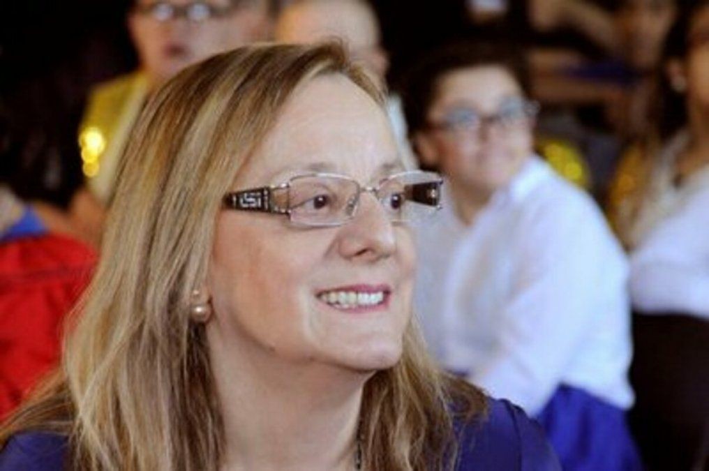La gobernadora Alicia Kirchner tiene coronavirus | Actualidad