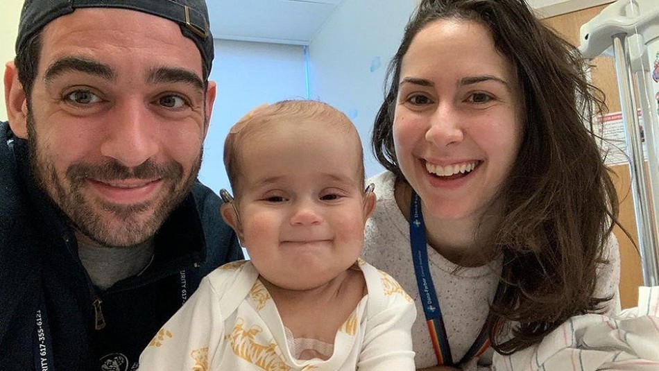 La triste despedida de una pareja de periodistas a su beba de 9 meses que murió de cáncer | Internacionales