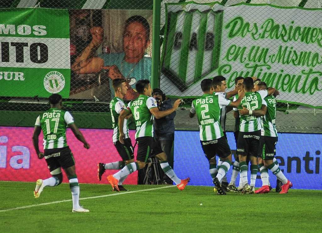 Banfield, la revelación del torneo, busca ser el primer finalista | Deportes
