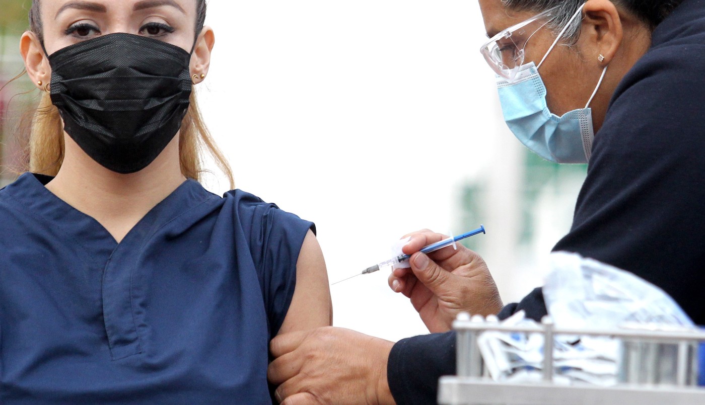 La OMS anunció que 28 millones de personas ya se vacunaron contra el coronavirus en 46 países | Internacionales