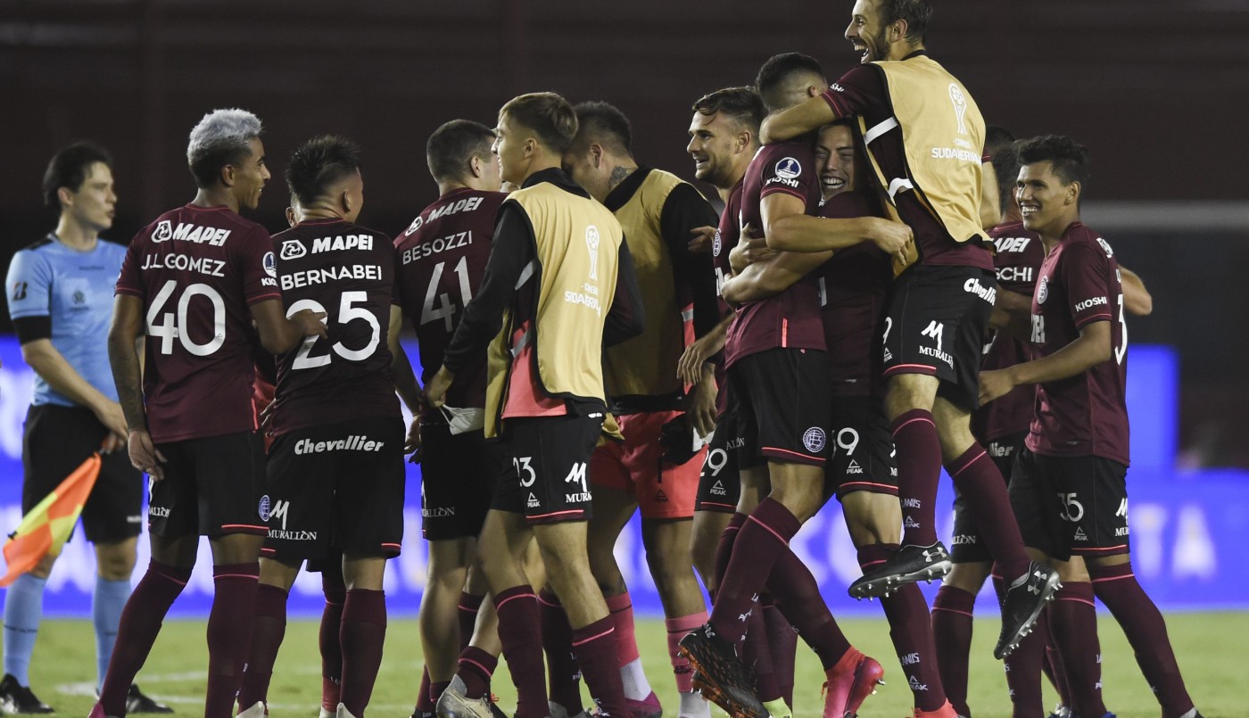 Lanús pasó a la final de la Copa Sudamericana al golear a Vélez en el sur | Deportes