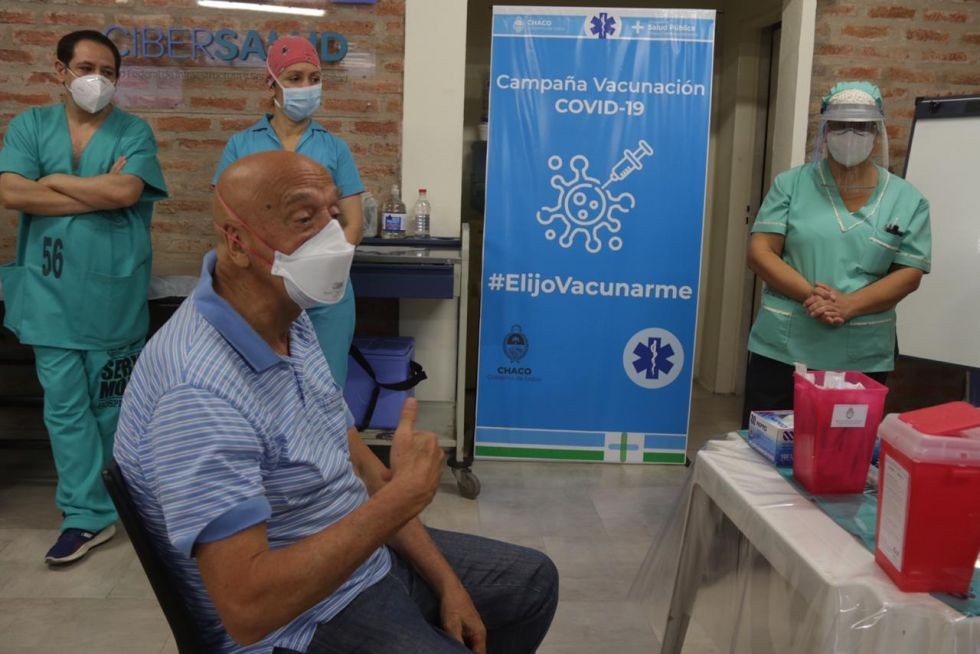 Chaco: le dieron la vacuna contra el coronavirus a un sacerdote que no es personal de salud | Actualidad