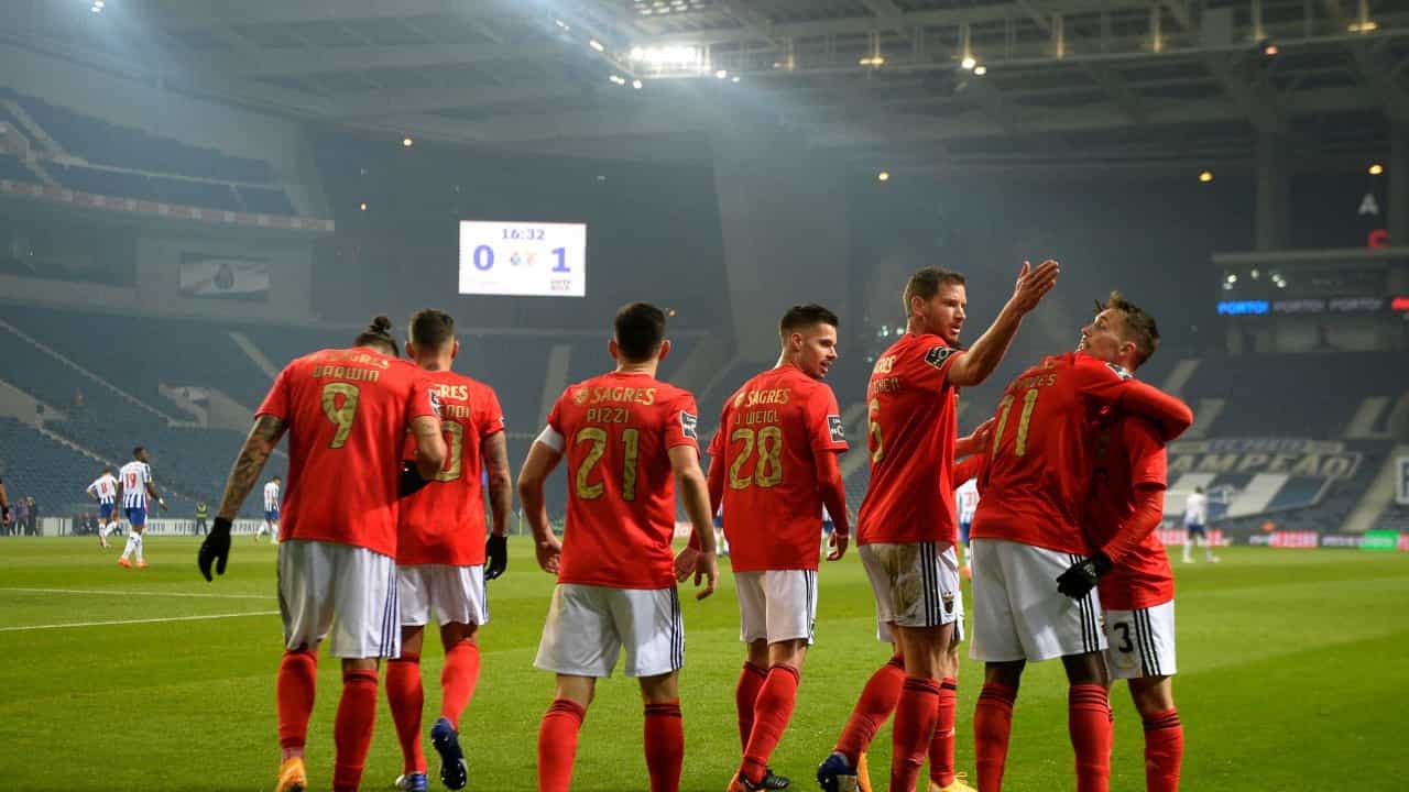 Benfica de Portugal detecta 17 positivos por coronavirus en su plantel y cuerpo técnico | Deportes