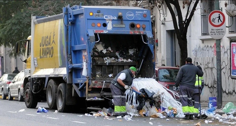 Moyano advirtió sobre medidas si el gobierno porteño recorta días laborales a la recolección | Actualidad