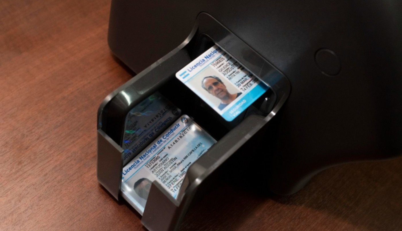 Ofrecen licencias de conducir truchas a $ 7.500 en Facebook | Actualidad