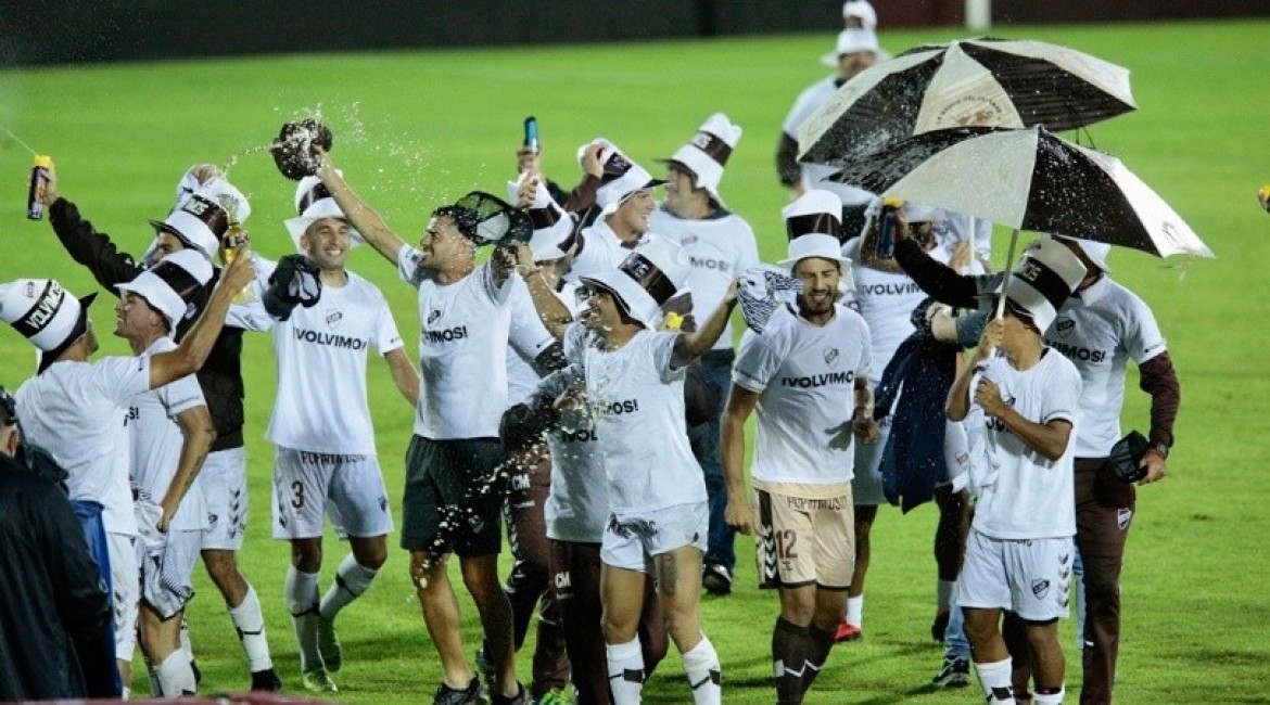 Platense vuelve a Primera, tras vencer a Estudiantes de Río Cuarto en penales | Deportes