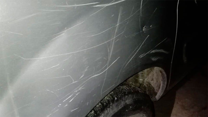 Denuncia y detención: joven rayó el auto de su padre porque no le daba dinero | Actualidad