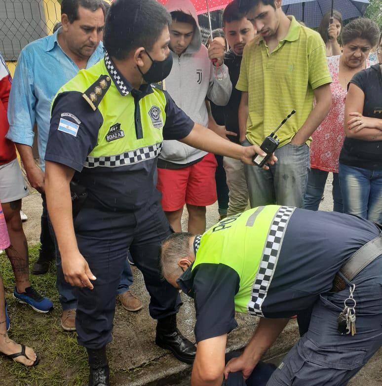 Un delincuente murió tras chocar contra un colectivo cuando huía luego de robar a tres mujeres en Tucumán | Actualidad