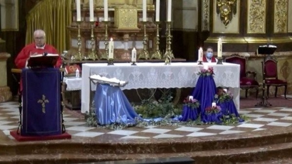 Un cura negaba el coronavirus y daba misa sin tapabocas: terminó contagiando a 24 personas | Internacionales