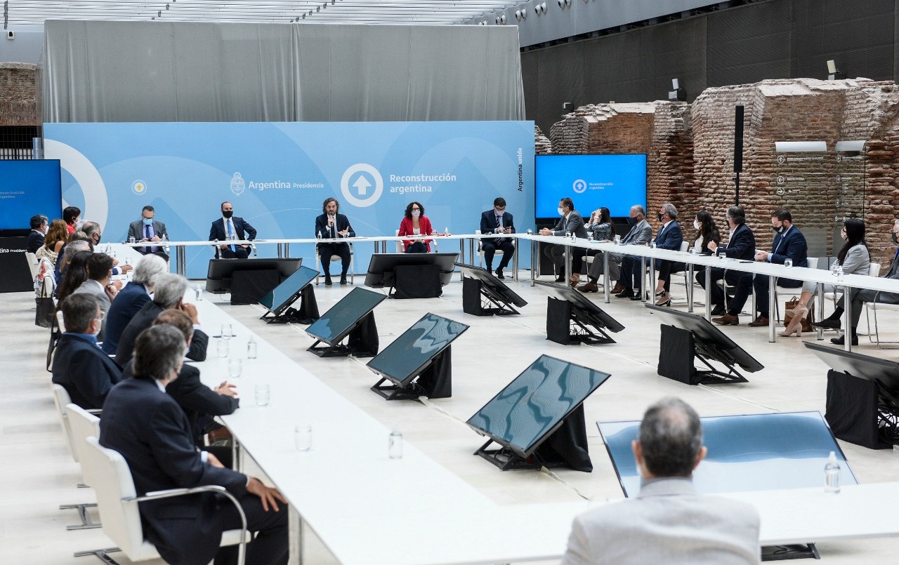 Inflación menor al 30% y recuperación del salario: planteo del Gobierno a empresarios | Política