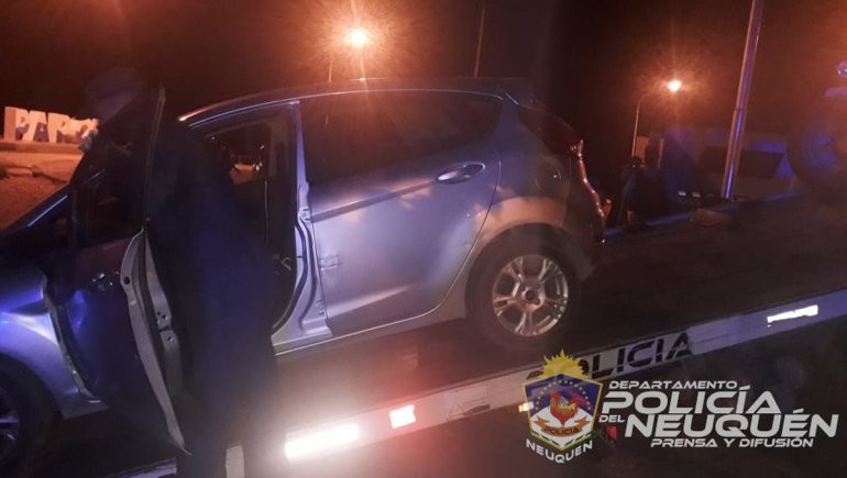 Le iban a secuestrar el auto en un control y le pegó un cabezazo a un comisario | Actualidad