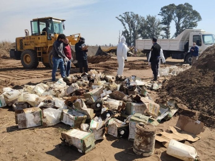 La Pampa: Multaron con $ 27 millones a una empresa por enterrar bidones de agrotóxicos | Actualidad