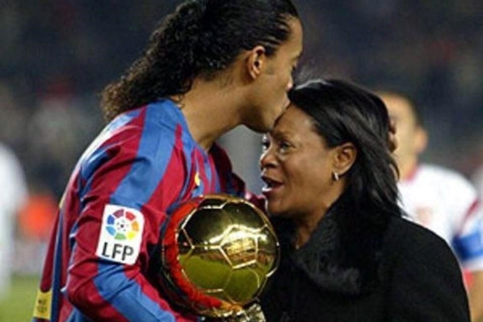 El dolor de Ronaldinho por la muerte doña Miguelina, su mamá | Deportes
