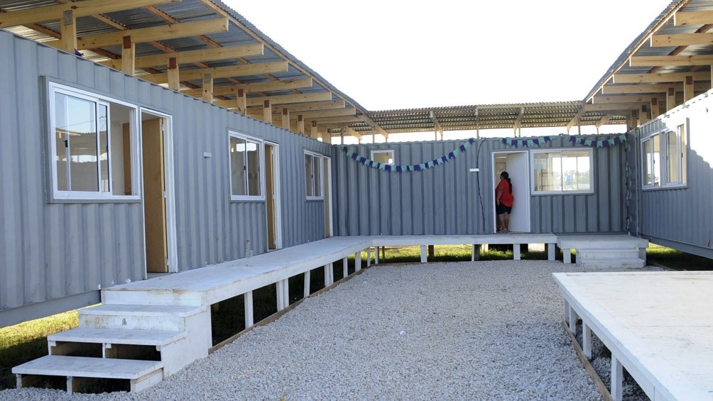 La Plata: instalan en contenedores una casa para asistir a mujeres en situación de violencia | Actualidad