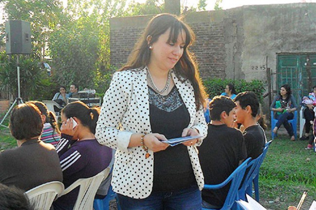 Audio: le roban el celular a una concejal mientras daba una nota por radio | Actualidad