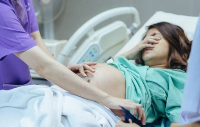 Condenan a un partero por once violaciones a mujeres embarazadas en Francia | Internacionales