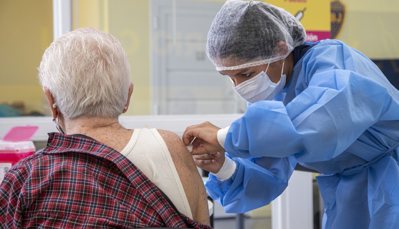 "Retraso": infectólogo López dijo que se necesita vacunar a 7 millones antes de junio | Actualidad