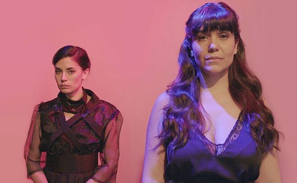 Los gritos de libertad de una mujer que se asume perdida: la profunda reflexión de una obra de teatro cinematográfico | Espectáculos