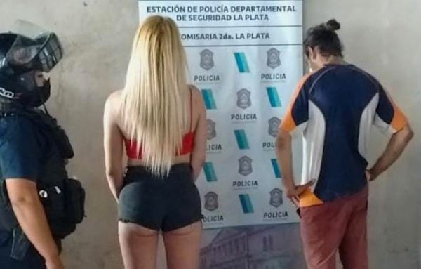 "Se desplazaban de manera sospechosa": mujer llevaba marihuana escondida en sus genitales | Actualidad