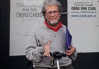 Dirigentes en sillas de ruedas reclaman medicamentos frente a la Quinta de Olivos | Actualidad