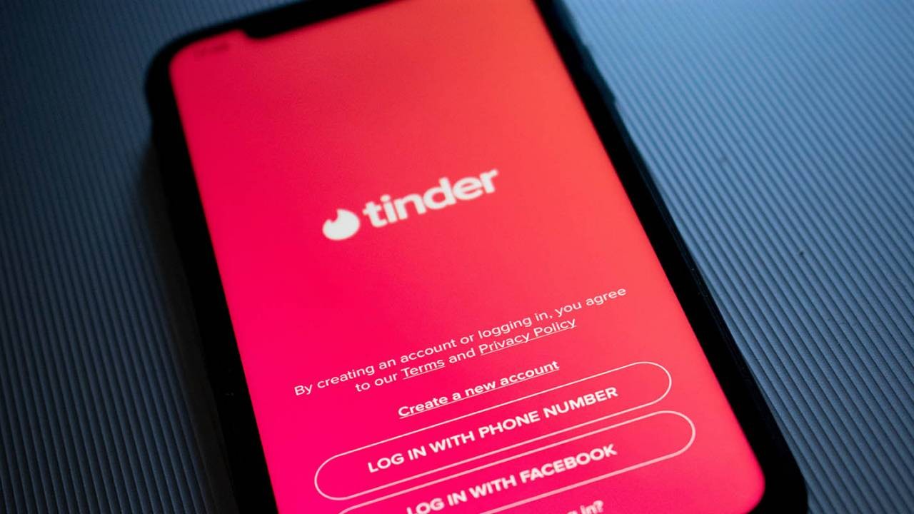 Tinder permitirá a los usuarios consultar los antecedentes penales de una cita antes del encuentro | Tecno