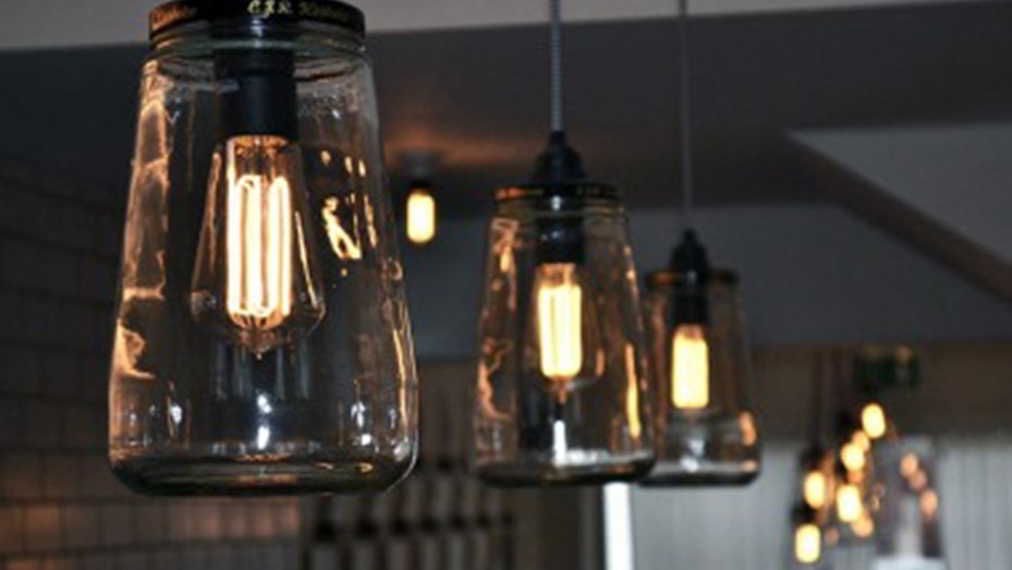 Basualdo aseguró que los aumentos de las tarifas eléctricas "no van a superar a la inflación" | Política